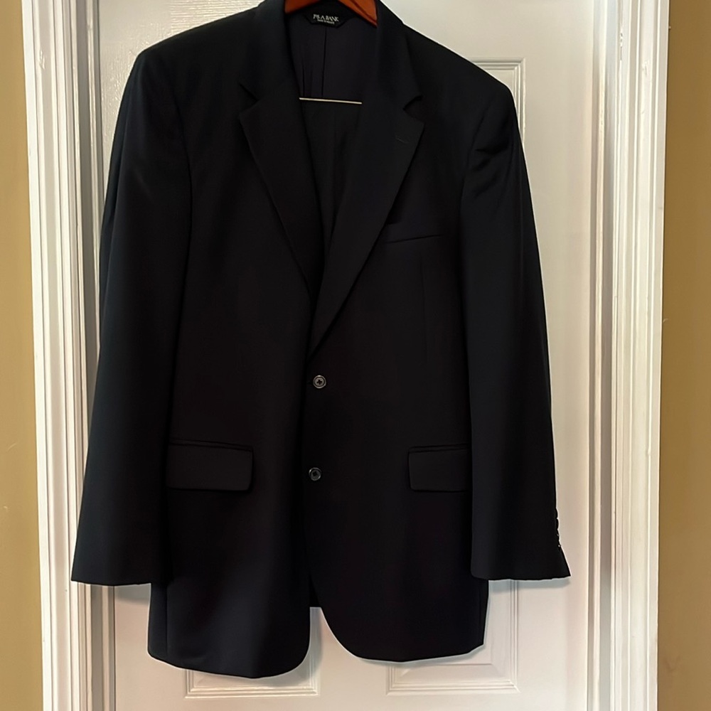 Jos. A. Bank Men’s Black 2-piece suit